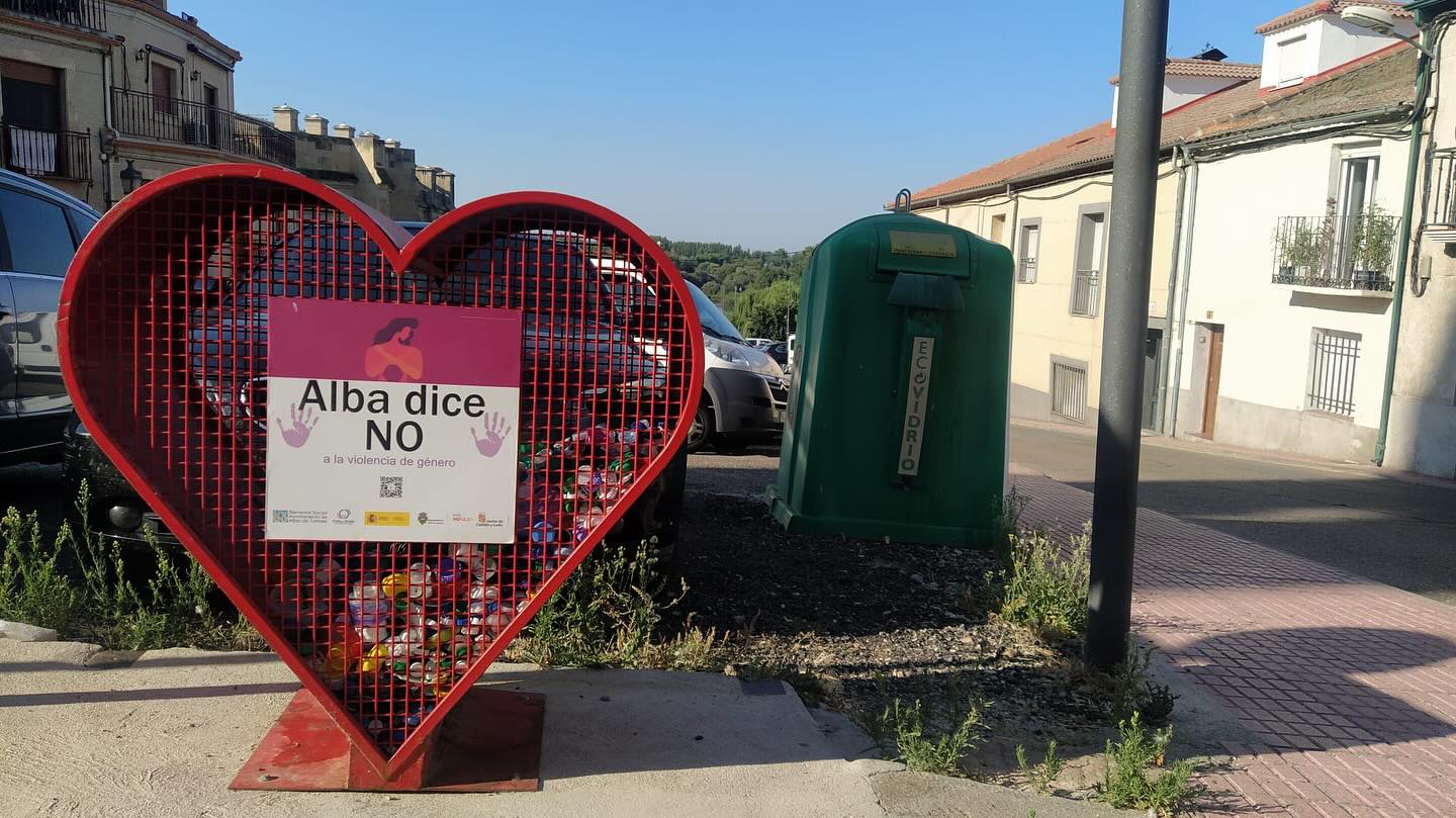 Alba de Tormes recoge 150.000 tapones de plástico para el proyecto solidario "Tapones para una nueva vida"