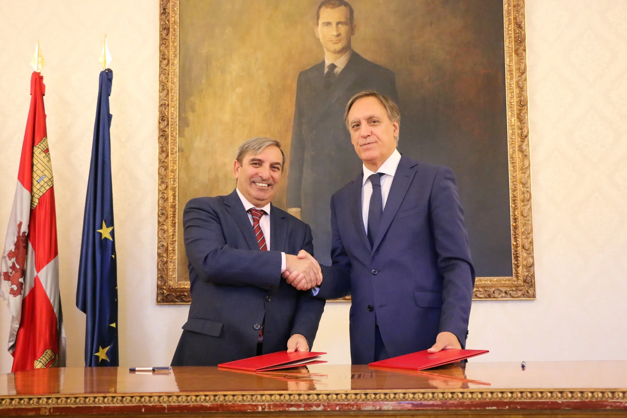 Salamanca y la Junta de Castilla y León renuevan su compromiso con el transporte metropolitano