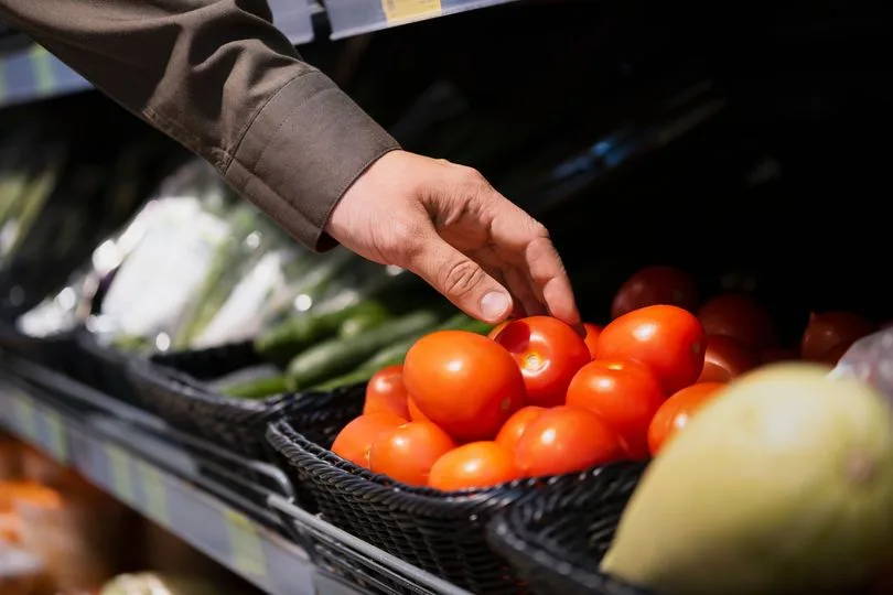 Bonos y promociones especiales en el Mercado de San Bernardo tras las obras de mejora