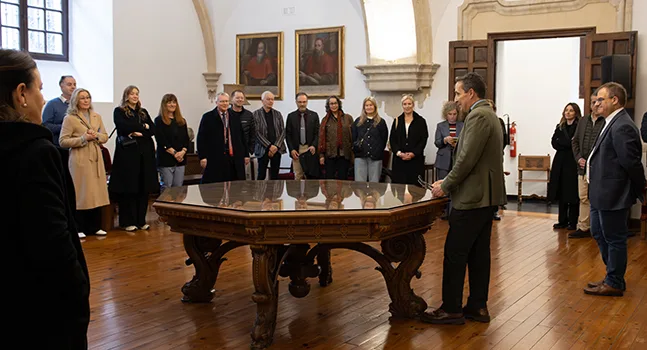 El rector de la Universidad de Salamanca recibe a representantes de universidades suecas