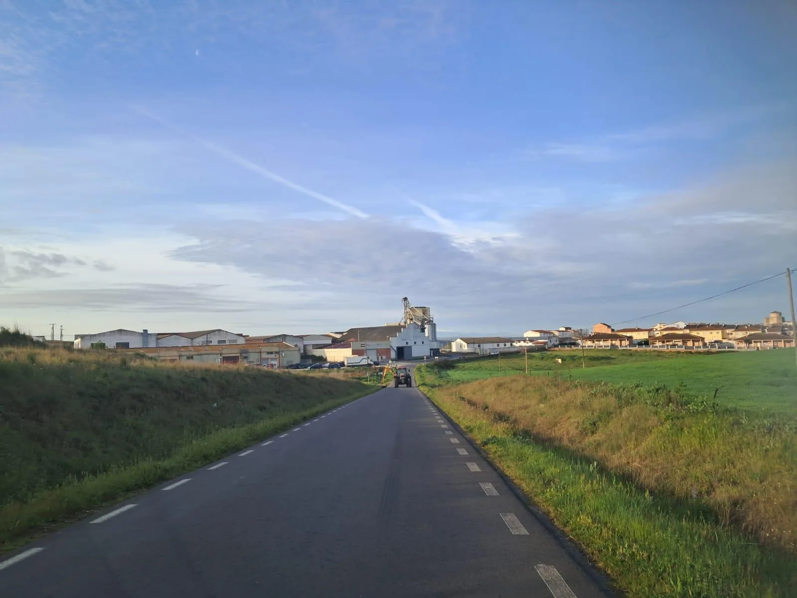 El Ayuntamiento de Alba de Tormes mejora la limpieza de caminos rurales con la ayuda de la Diputación