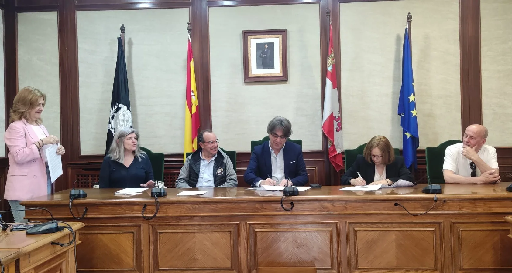 Renovados los convenios de colaboración entre el Ayuntamiento de Béjar y varias entidades culturales y vecinales
