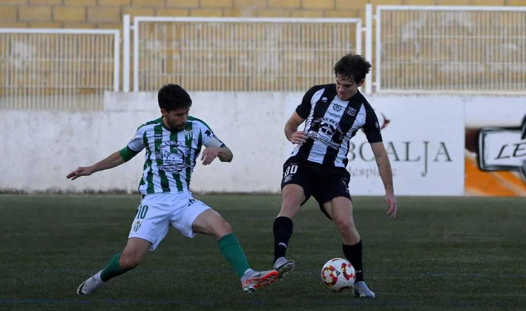 El C.D. Guijuelo prepara su crucial final ante el Escobedo