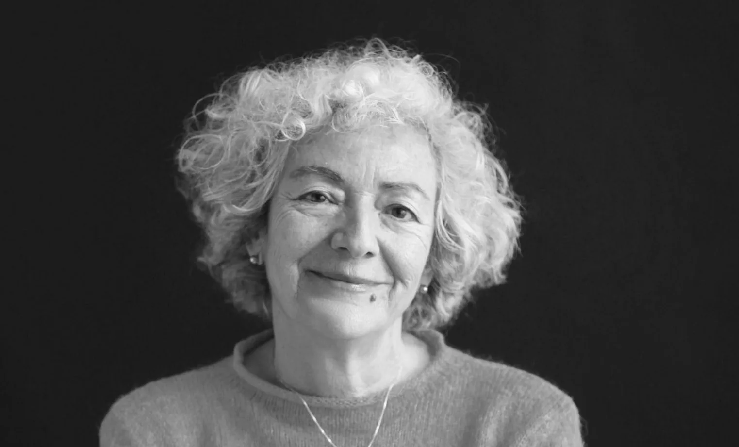 La escritora Carmen Peire ofrecerá este viernes un taller de escritura creativa para escolares en la Torre de los Anaya