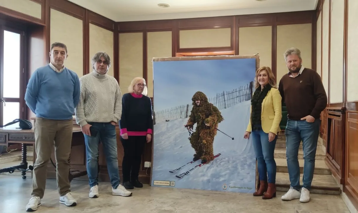 El Hombre de Musgo llega a la nieve: una imagen icónica de Juan Carlos Verona se instalará en La Covatilla