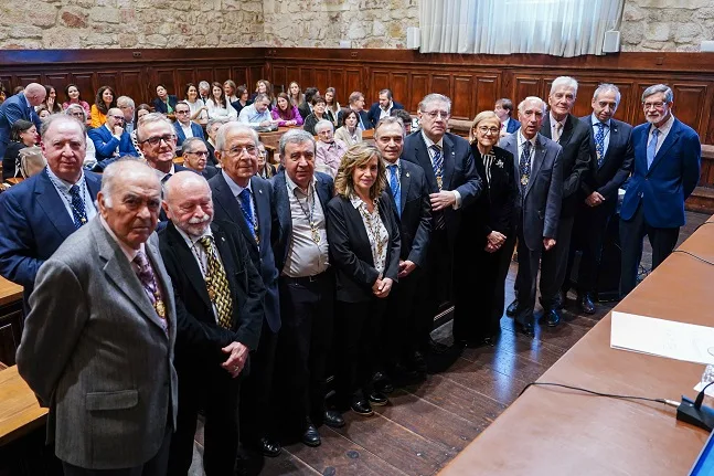 María Teresa Mories Álvarez ingresa en la Real Academia de Medicina de Salamanca