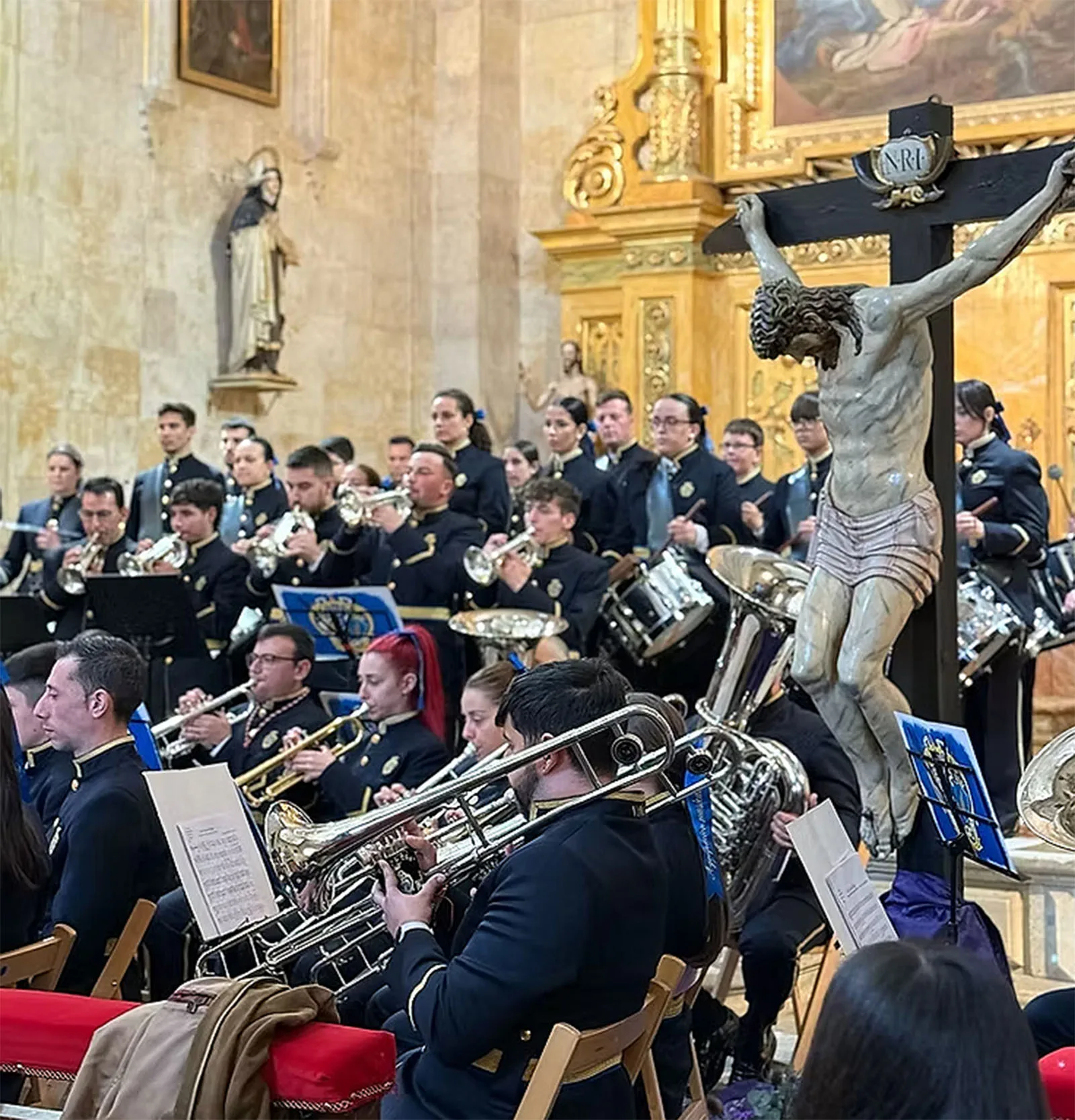 La Hermandad Jesús Amigo de los Niños celebra el concierto de Semana Santa con reconocimiento a la asociación Asperger y Loren