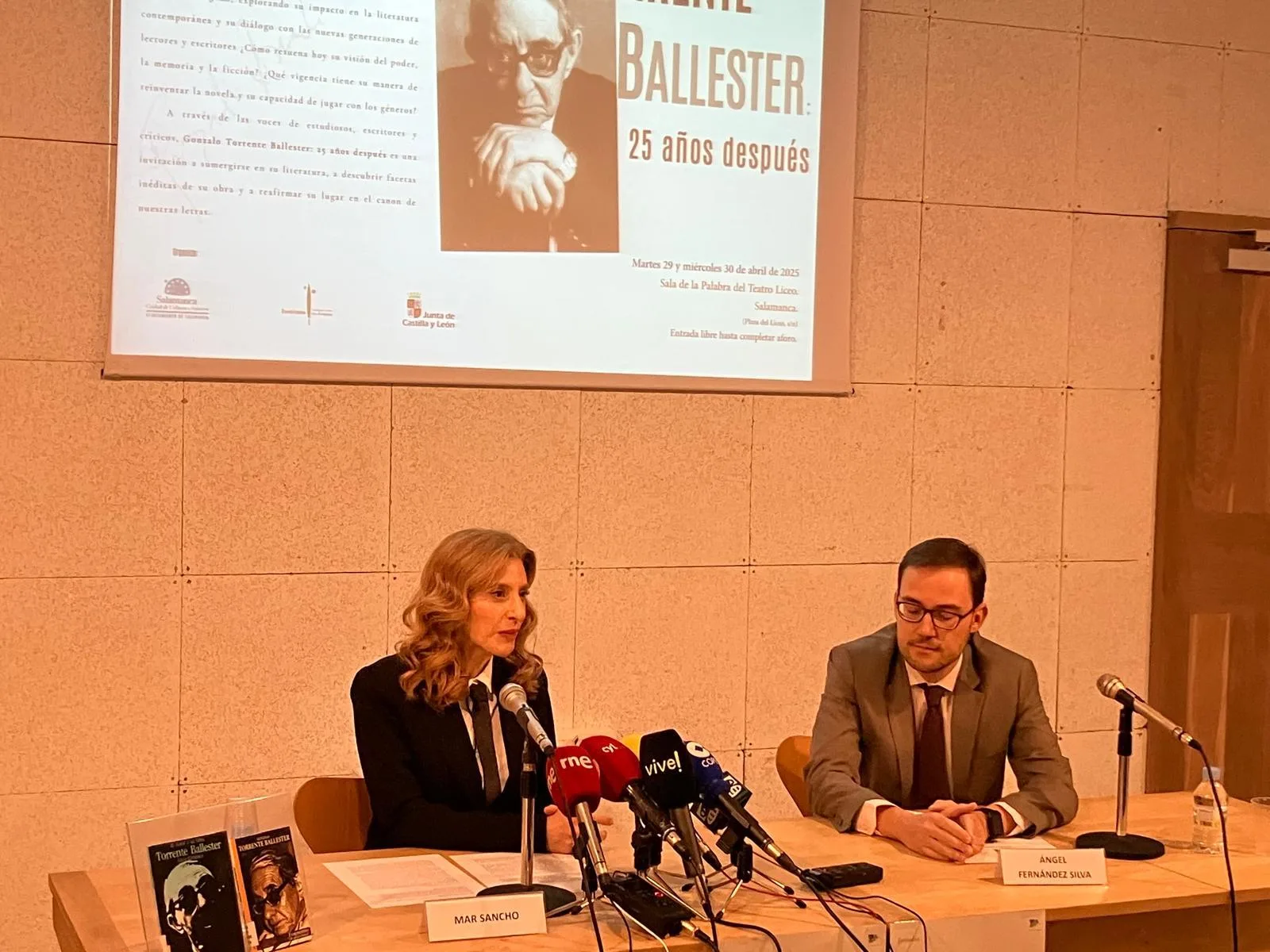 Conmemoración del XXV aniversario del fallecimiento de Gonzalo Torrente Ballester