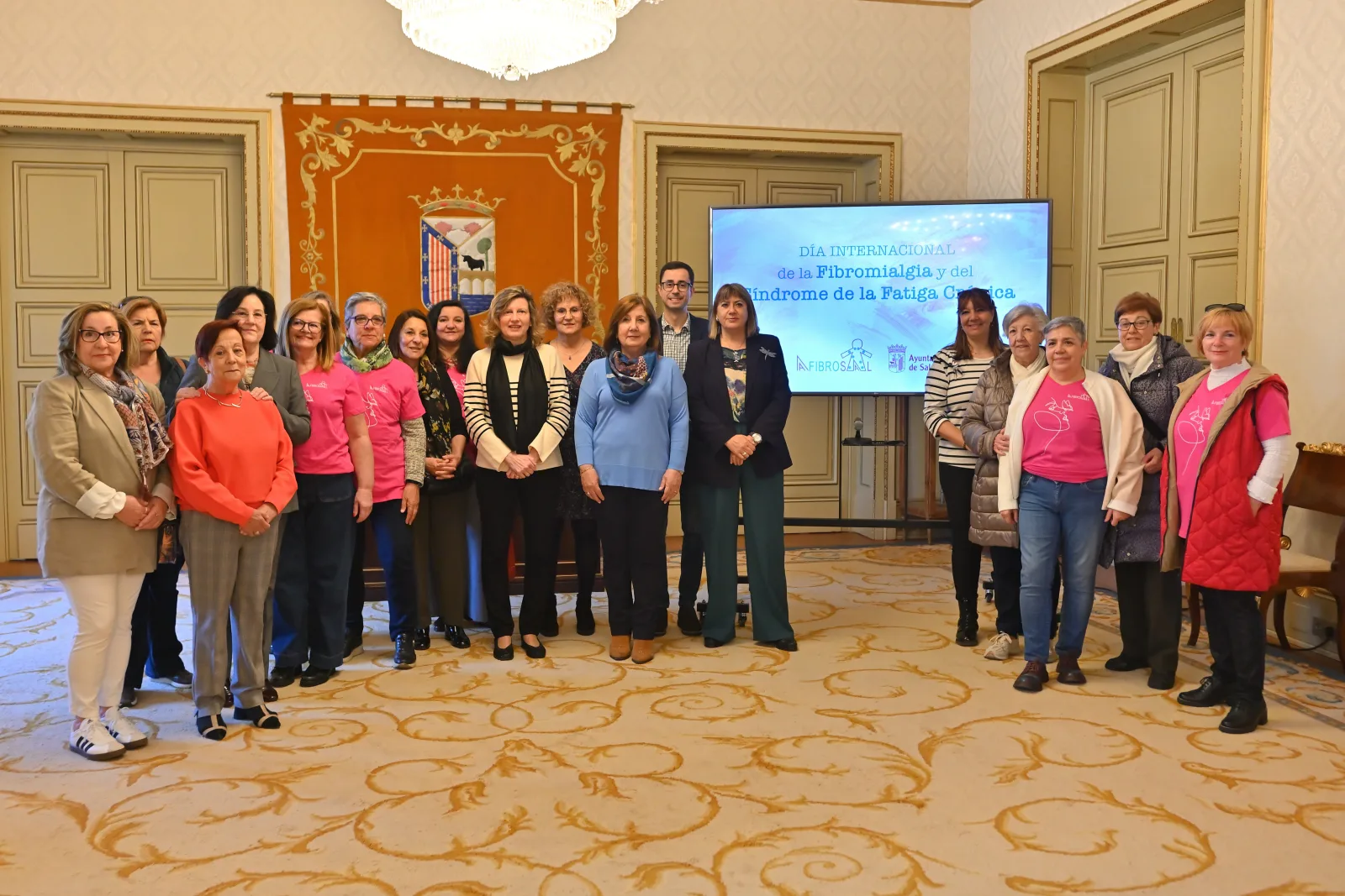 El Ayuntamiento ratifica su compromiso con Afibrosal en el Día Internacional de la Fibromialgia y el Síndrome de Fatiga Crónica