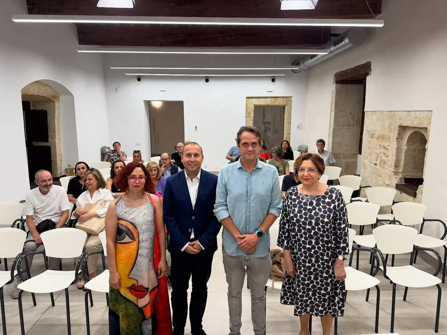 Salamanca rinde homenaje a Ángeles de Castro en un coloquio sobre la figura femenina en la vida de Miguel Delibes