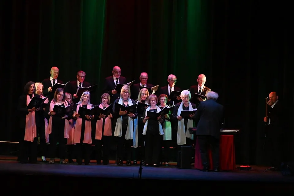 Éxito de público en el Encuentro Coral de Ciudad Rodrigo celebrado en el Teatro Nuevo