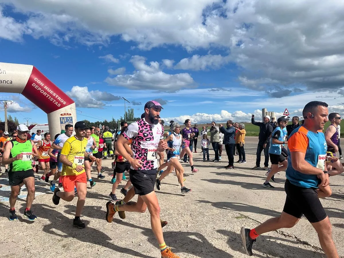 Éxito en la I Carrera Popular «De la Cuna al Sepulcro», un recorrido con historia entre Peñaranda y Coca de Alba