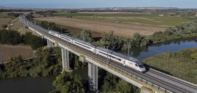 Denuncian la falta de Alta Velocidad en Salamanca pese a que España lidera el ranking mundial