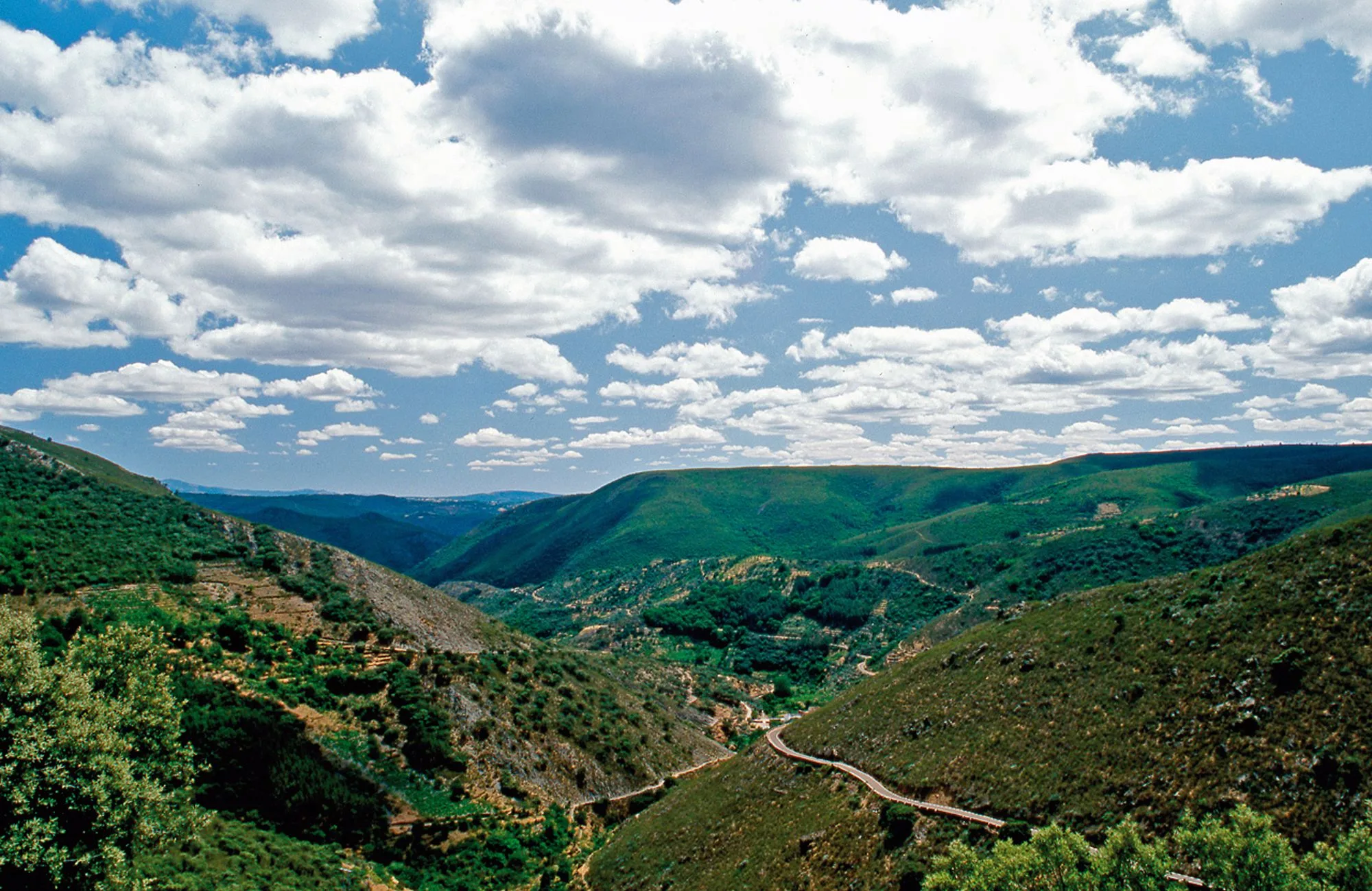 El Parque Natural de Las Batuecas en Salamanca mejora sus equipamientos de uso público con la adecuación de 22 áreas y una inversión de más de 275.000 euros
