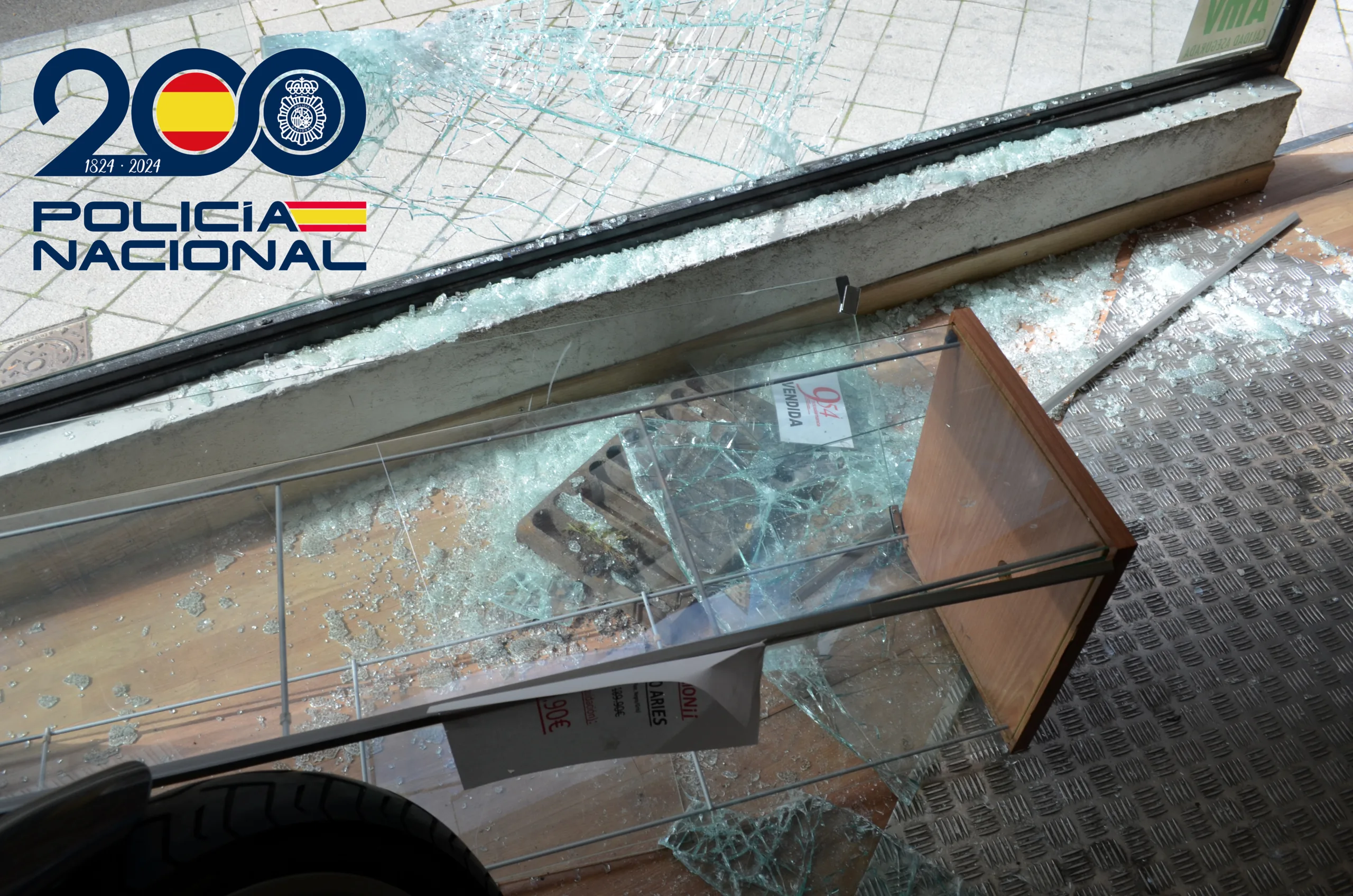La Policía Nacional detiene a un varón por un robo con fuerza en un establecimiento comercial
