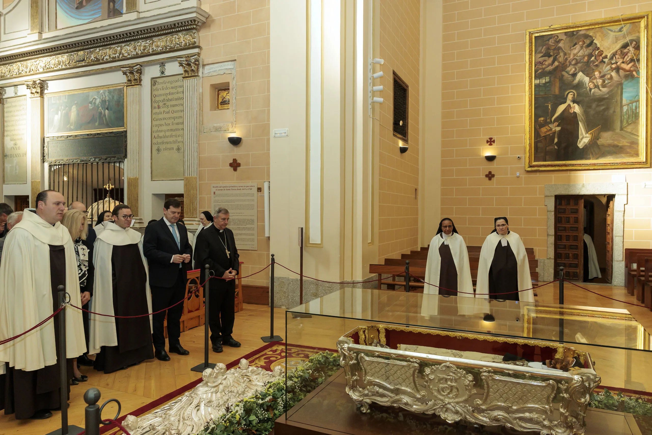 Último fin de semana de veneración del cuerpo de Santa Teresa de Jesús en Alba de Tormes