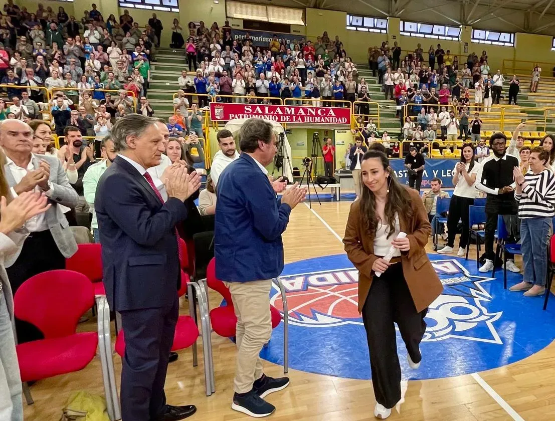 Silvia Domínguez se retira: La 'capi' del Avenida dice adiós al basket profesional como jugadora dejando un palmarés de vértigo