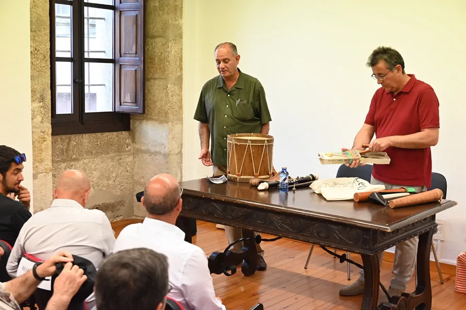 El grupo Baleo pone el broche final al curso de la Escuela Municipal de Tamborileros de Ciudad Rodrigo