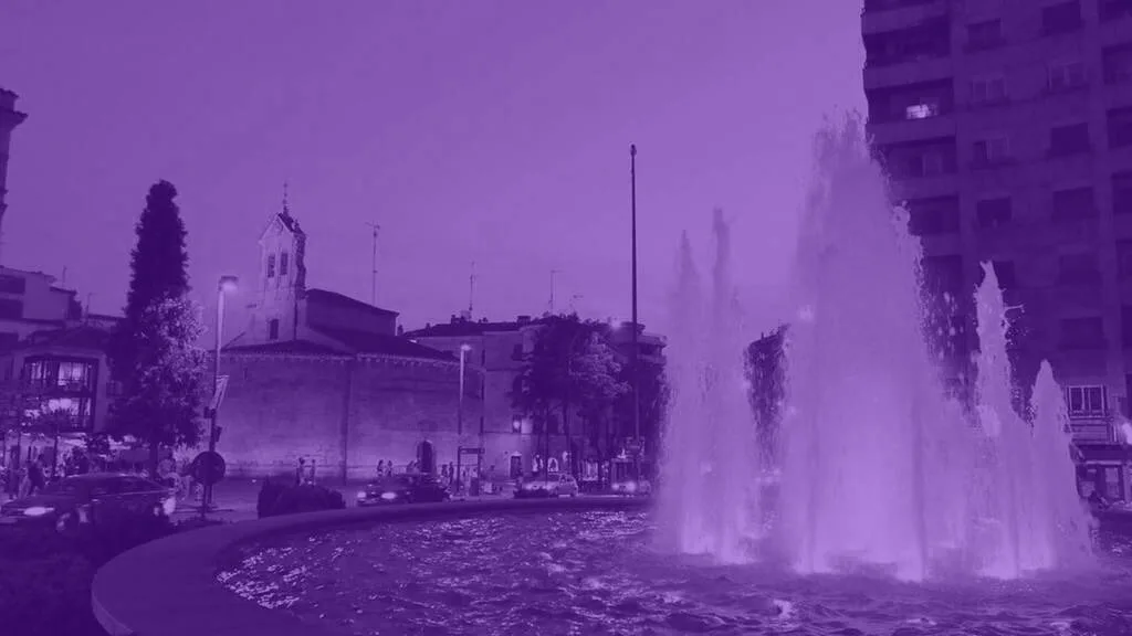 La fuente de la Puerta de Zamora se ilumina mañana de color morado con motivo del Día Internacional del Síndrome de Dravet