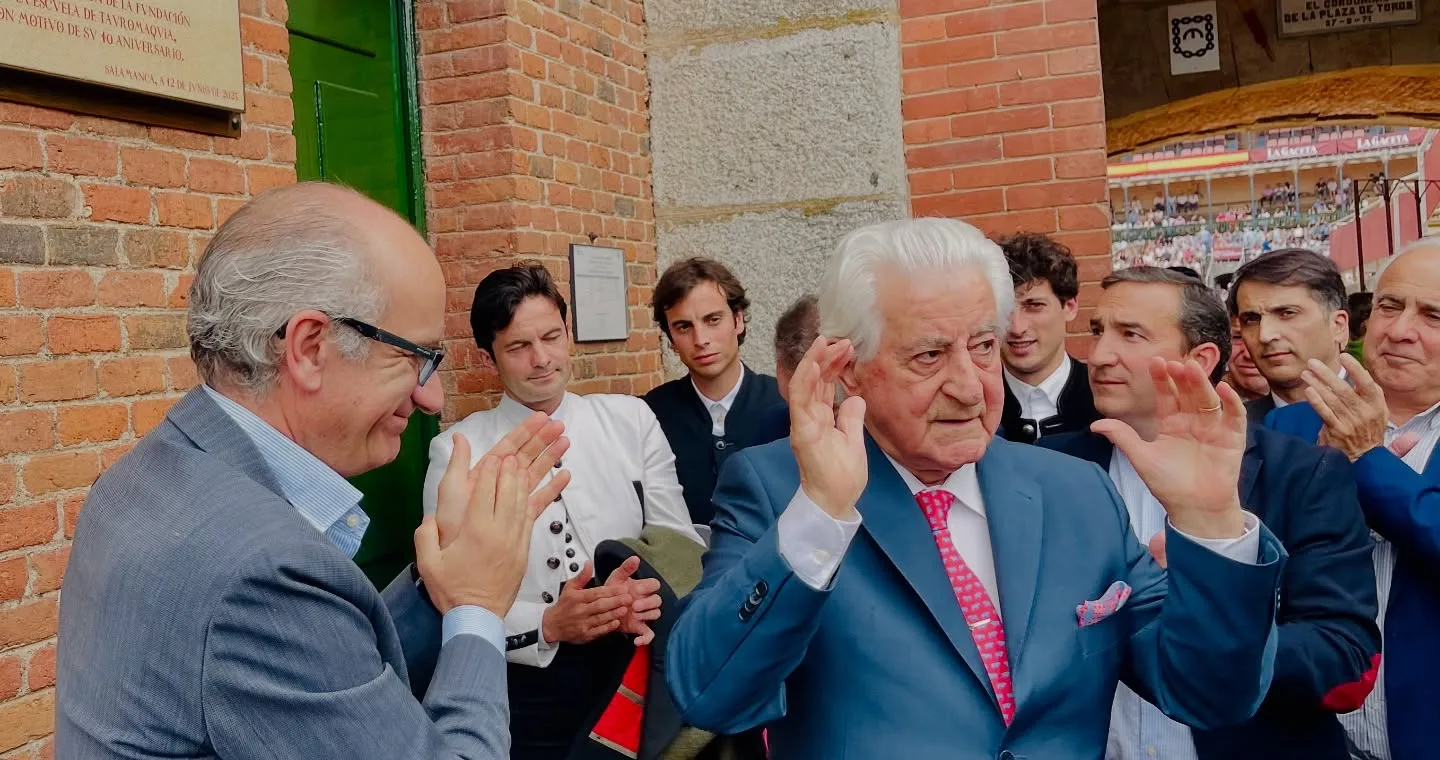 FOTOS | Homenaje inolvidable a Santiago Martín “El Viti” en La Glorieta por los 40 años de la Escuela de Tauromaquia