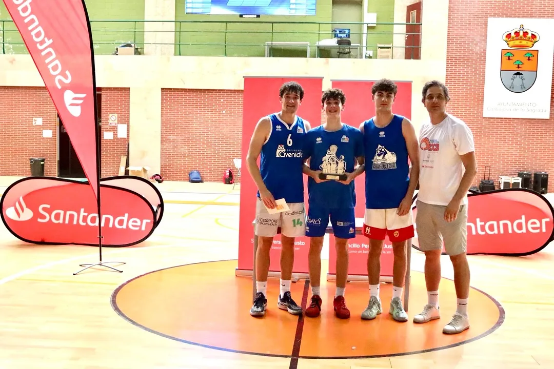 Éxito rotundo en el I Torneo de Basket 3x3 del Atlético Carbajosa celebrado en el Pabellón Municipal