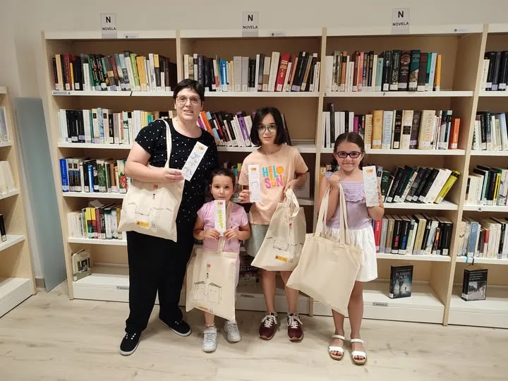 Doñinos de Salamanca premia la creatividad lectora en el III Concurso de Marcapáginas