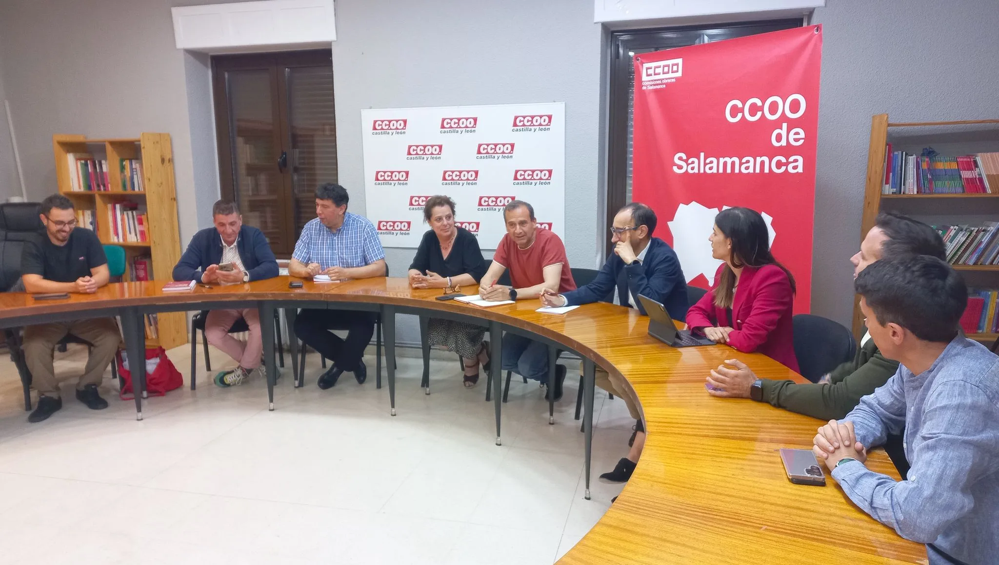 El PSOE de Salamanca refuerza su compromiso con los sindicatos en una reunión con CCOO