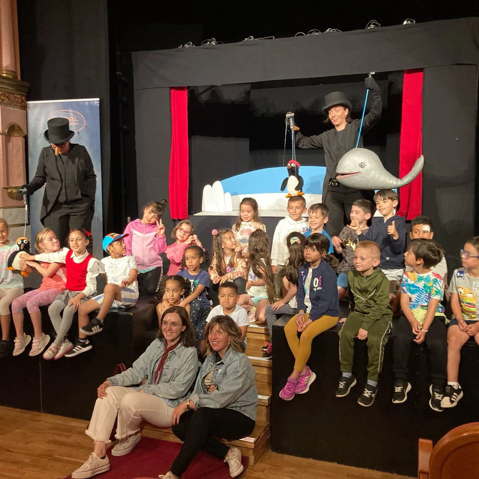 Provincia Escena 2025 llena de magia el Teatro Municipal de Alba de Tormes con una función para los más pequeños