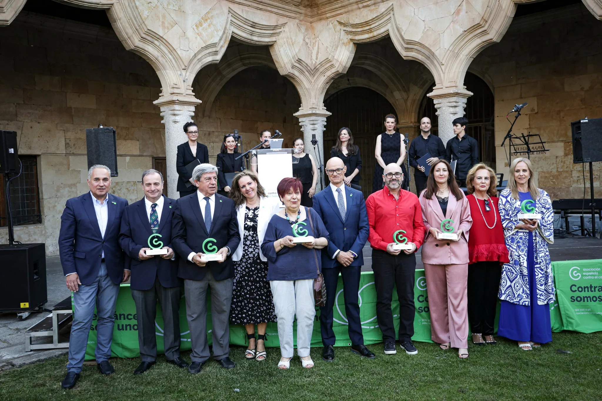 Emotiva II Noche Solidaria en el Cielo de Salamanca: homenaje a vidas marcadas por el compromiso y la lucha