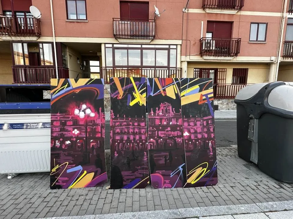 Ola de indignación en redes tras el hallazgo del mural premiado de Daniel Martín destrozado en la basura