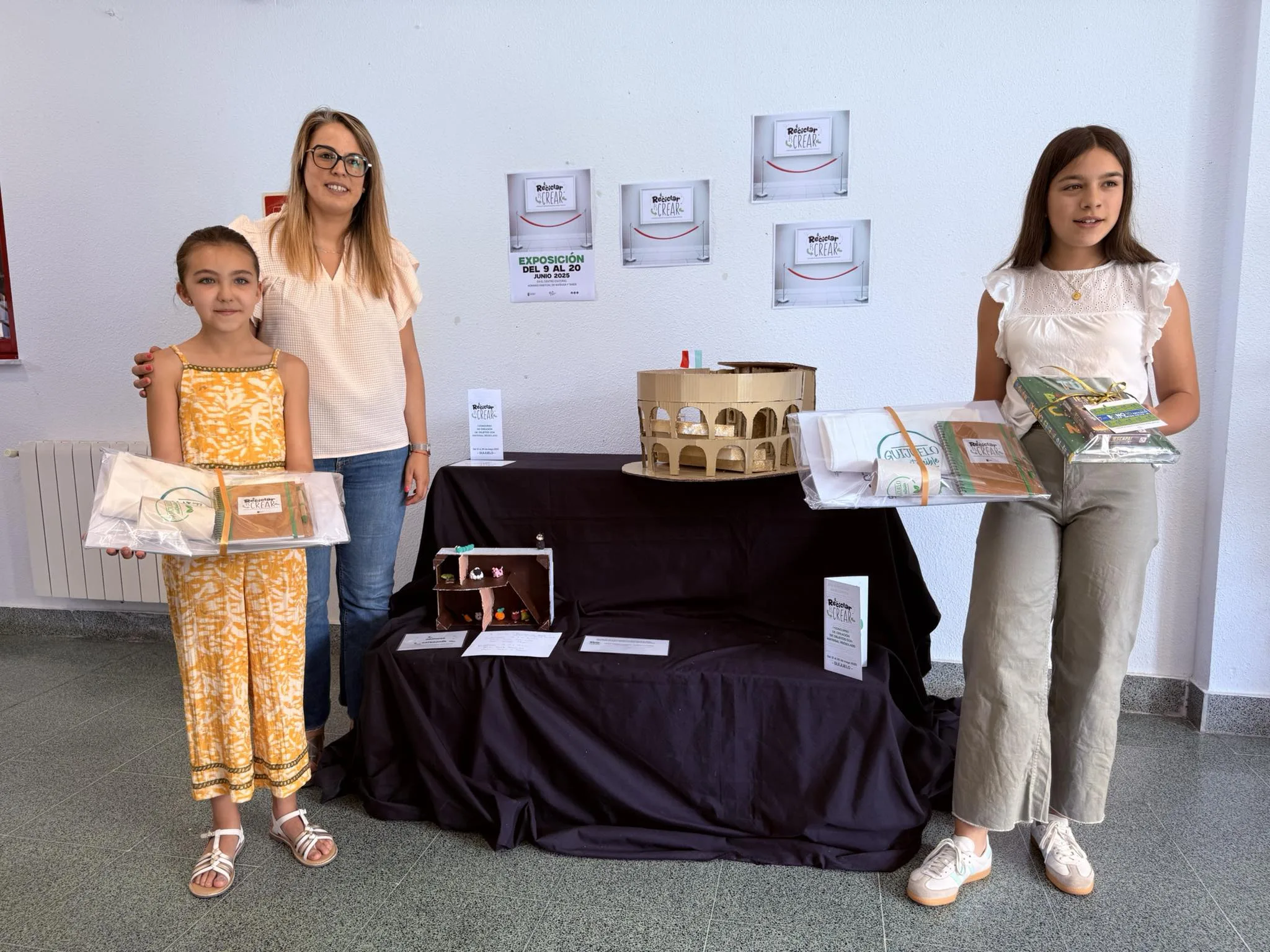 ‘Teatro de Marcelo’ y ‘Granja Alegría’ ganadores del I Concurso 'Reciclar es crear'