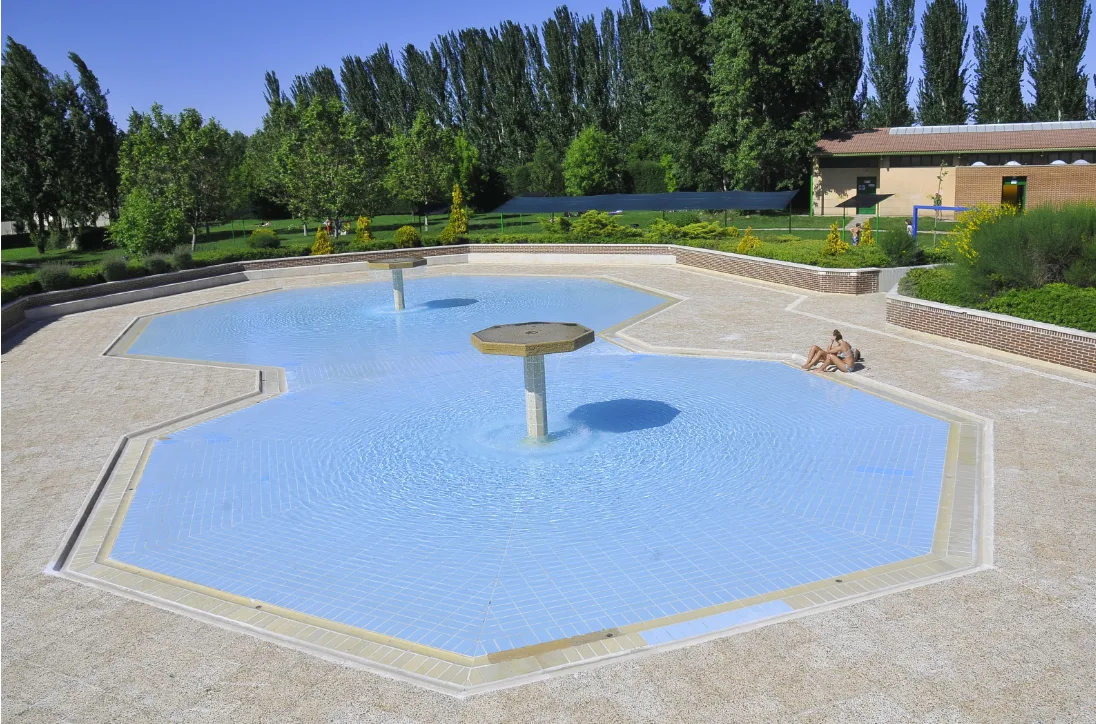 Las piscinas municipales abren con mejoras en El Helmántico y una temporada de tres meses por delante