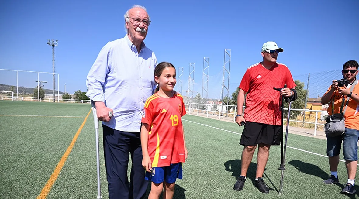 Vicente del Bosque, espectador de excepción en el IV Torneo Juvenil 'Miguel González Barbero' en Ciudad Rodrigo