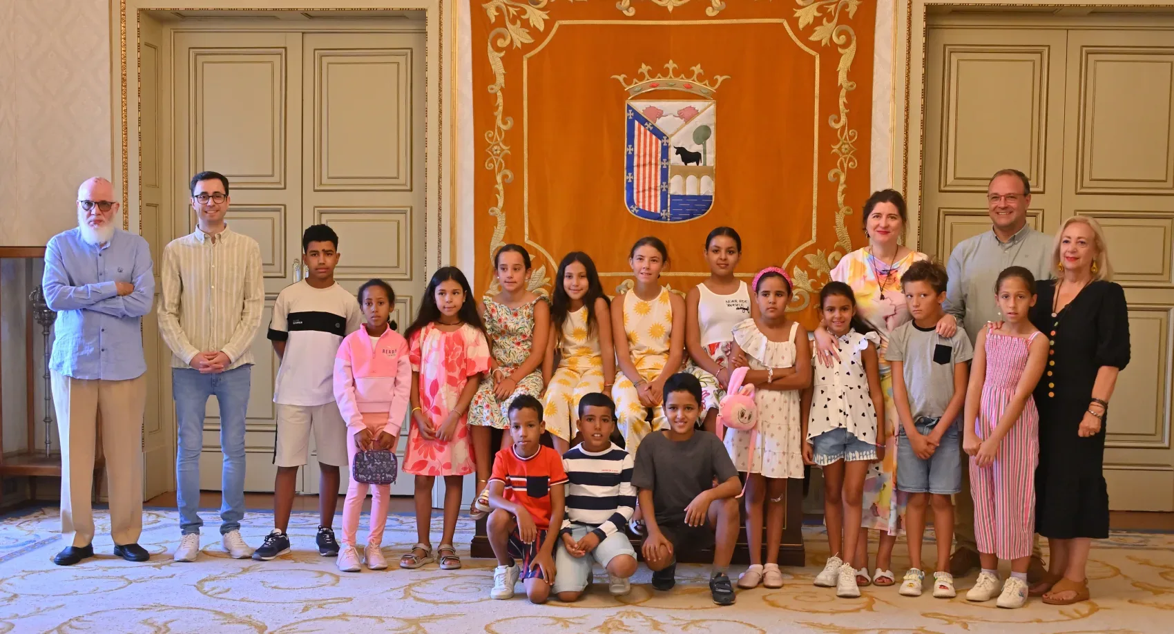 El Ayuntamiento colabora con AMPUSASA en la acogida de niños saharauis durante el verano por parte de familias salmantinas