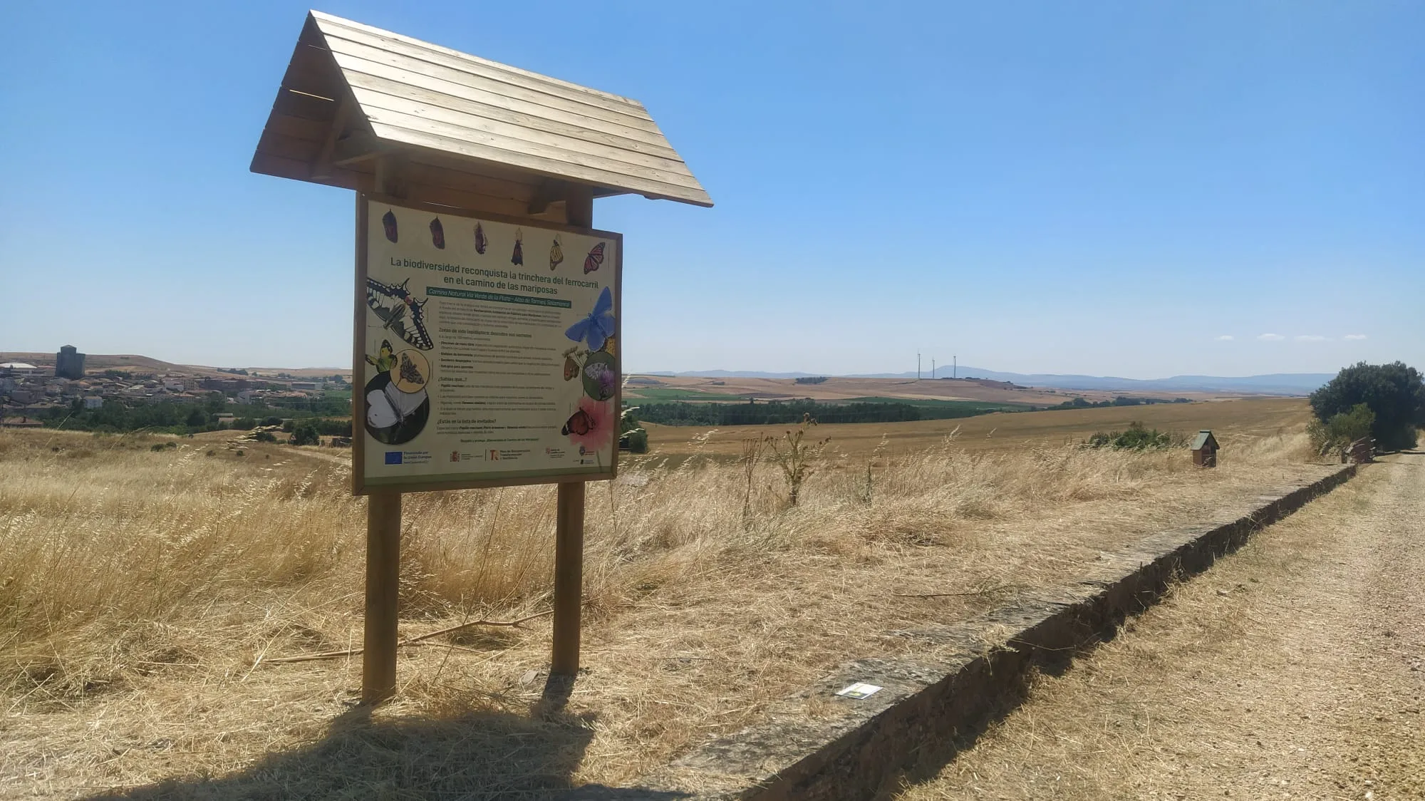 Alba de Tormes refuerza la conservación del Camino de las Mariposas en la Vía Verde