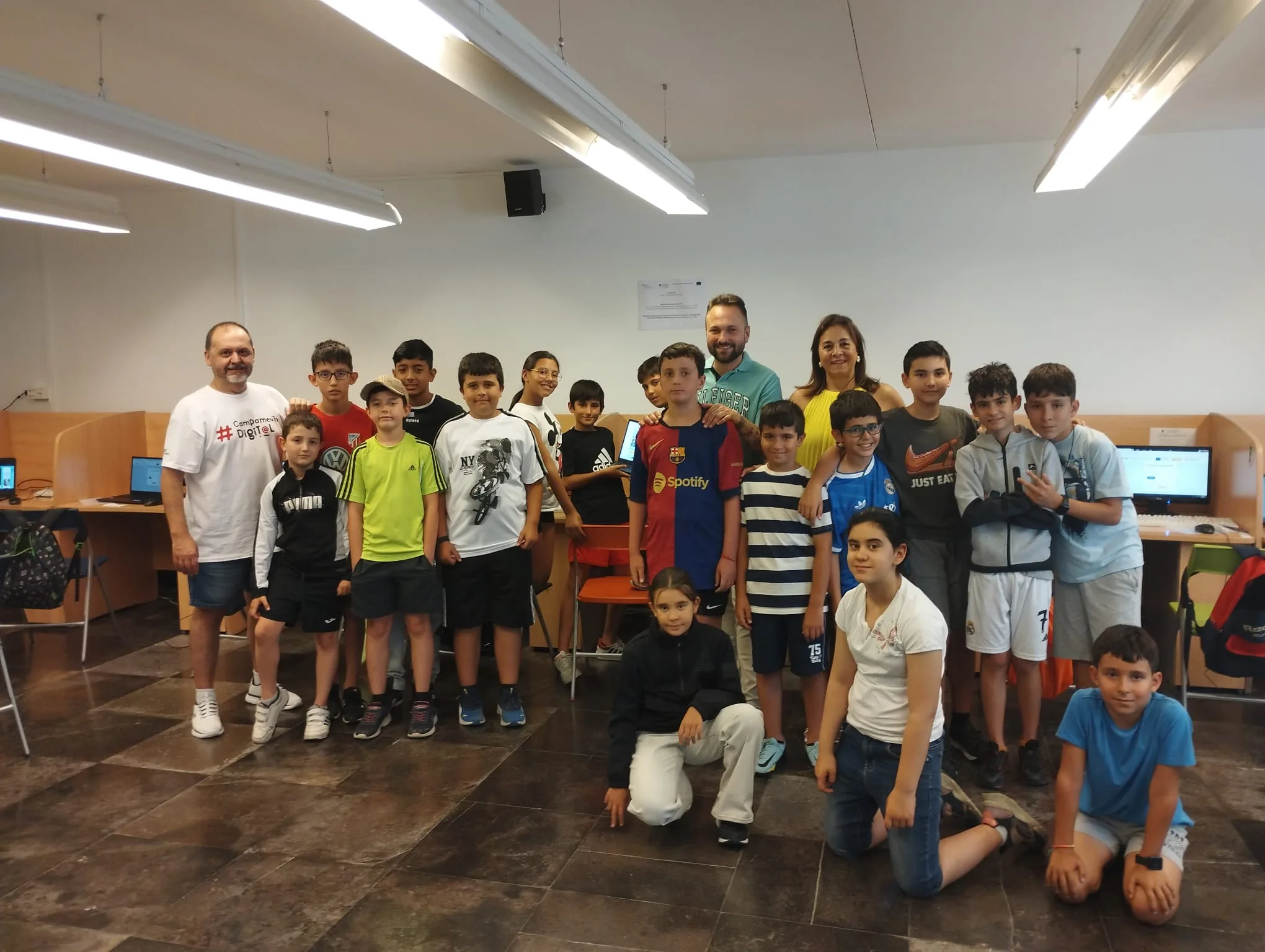 Más de un centenar de niños participa ya en los campamentos de verano de Santa Marta