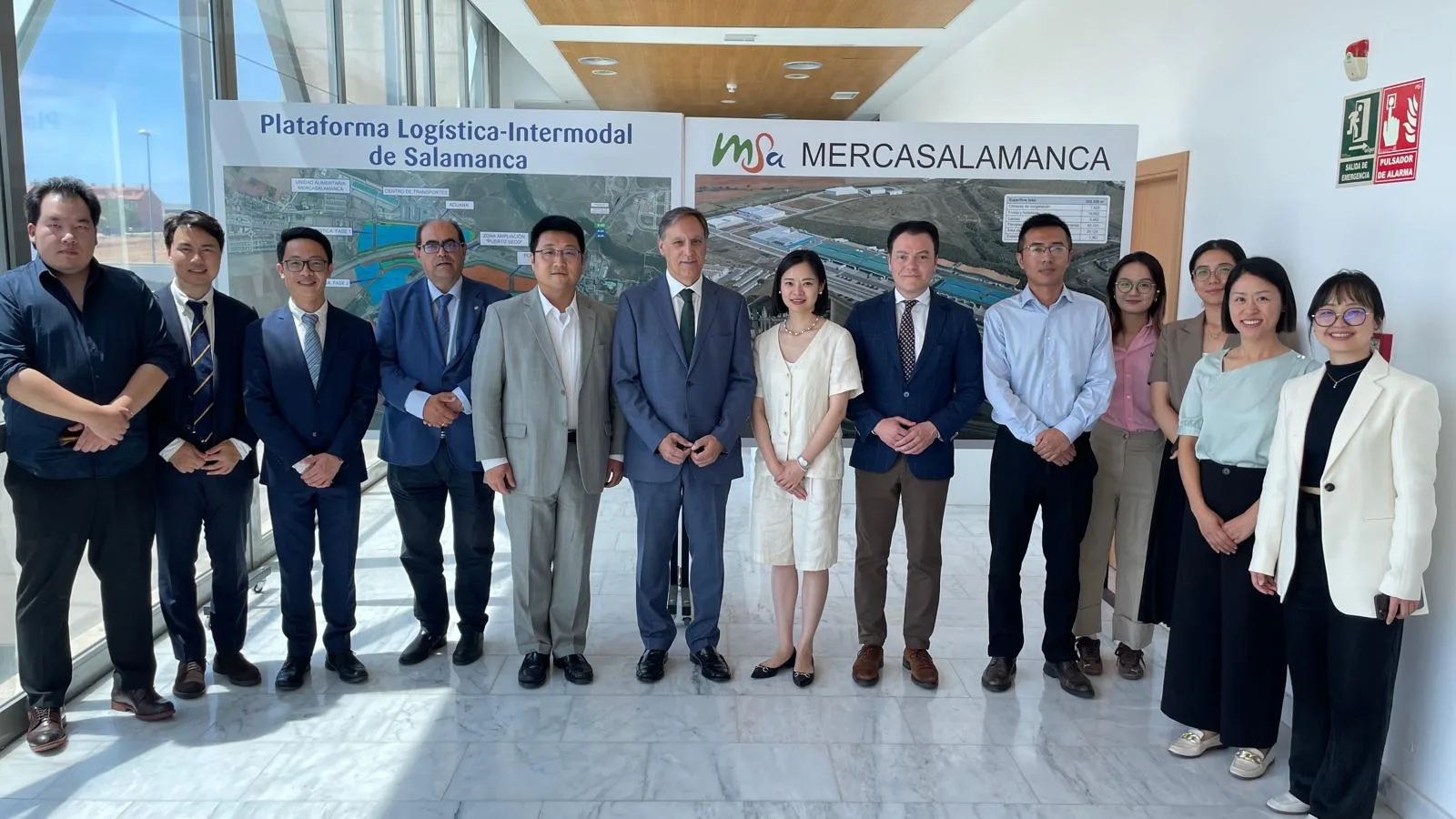 Empresarios chinos visitan Salamanca para explorar el potencial logístico del Puerto Seco