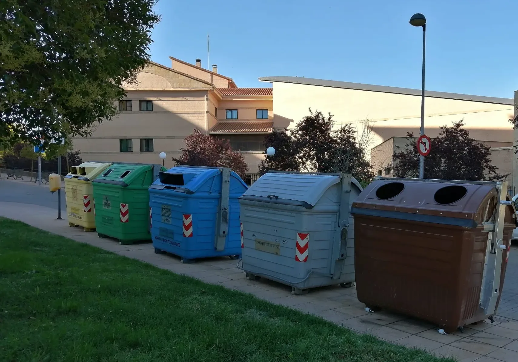 El PSOE ve “importantes irregularidades en la nueva tasa de basura” tras un informe de FACUA
