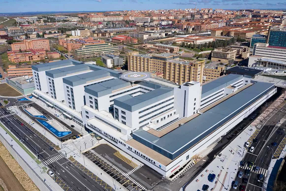Sanidad destina 1,2 millones para sistemas de desfibrilación en el Complejo Asistencial Universitario de Salamanca