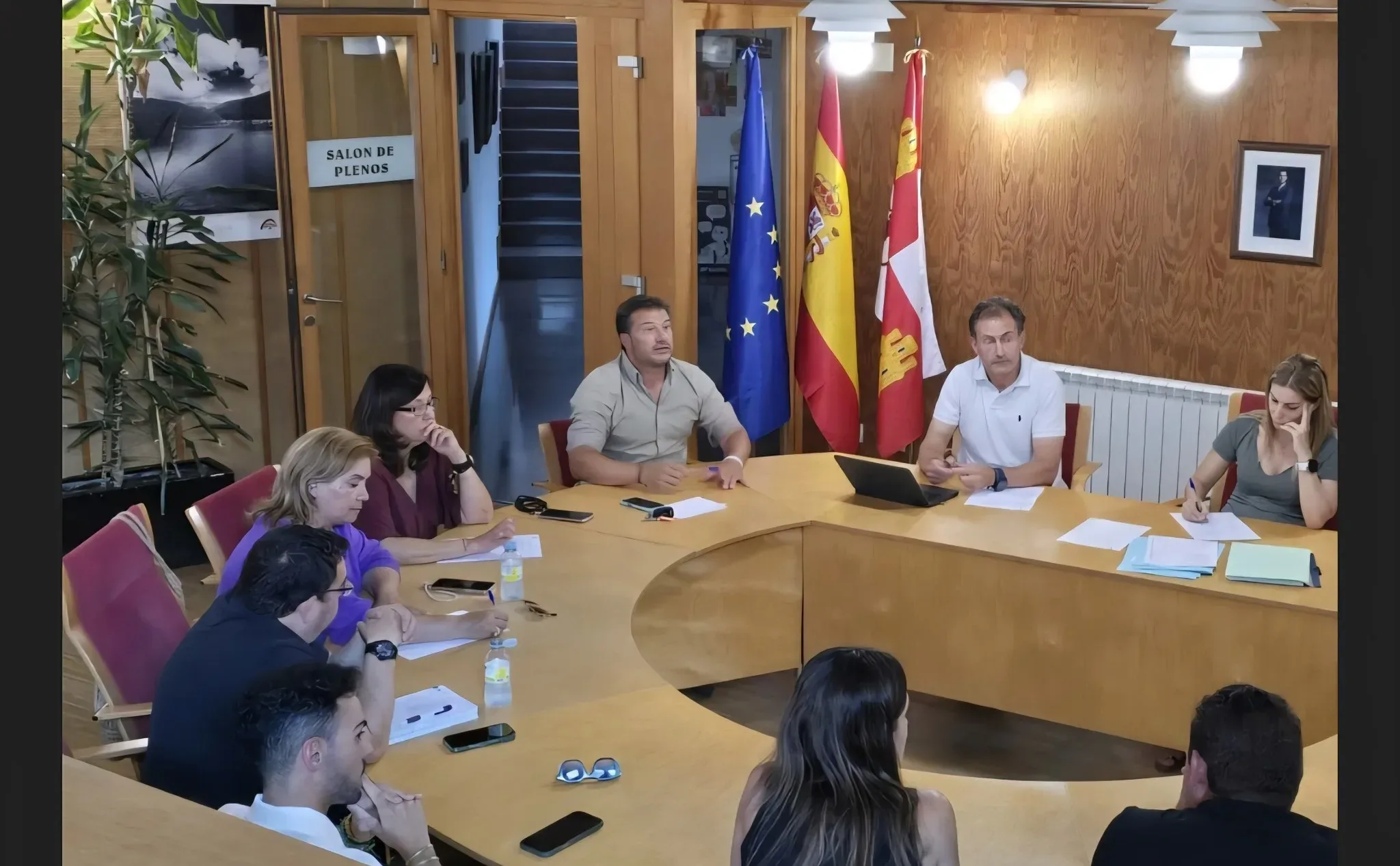 El PSOE de Aldeatejada denuncia la «desorbitada» subida de la piscina, el IBI y la Escuela Deportiva