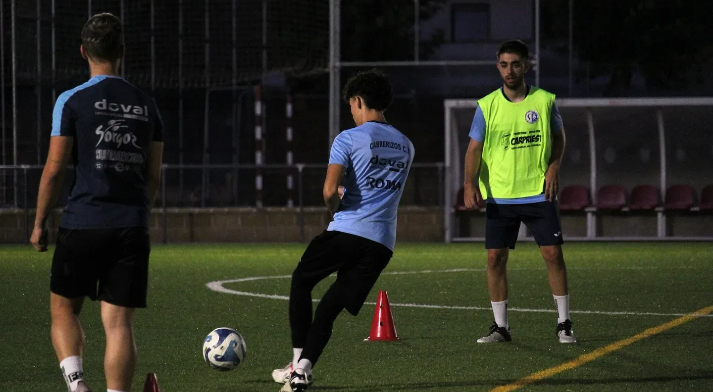 El Cabrerizos CF arranca la pretemporada de su equipo Aficionado Provincial de cara al curso 2025/26