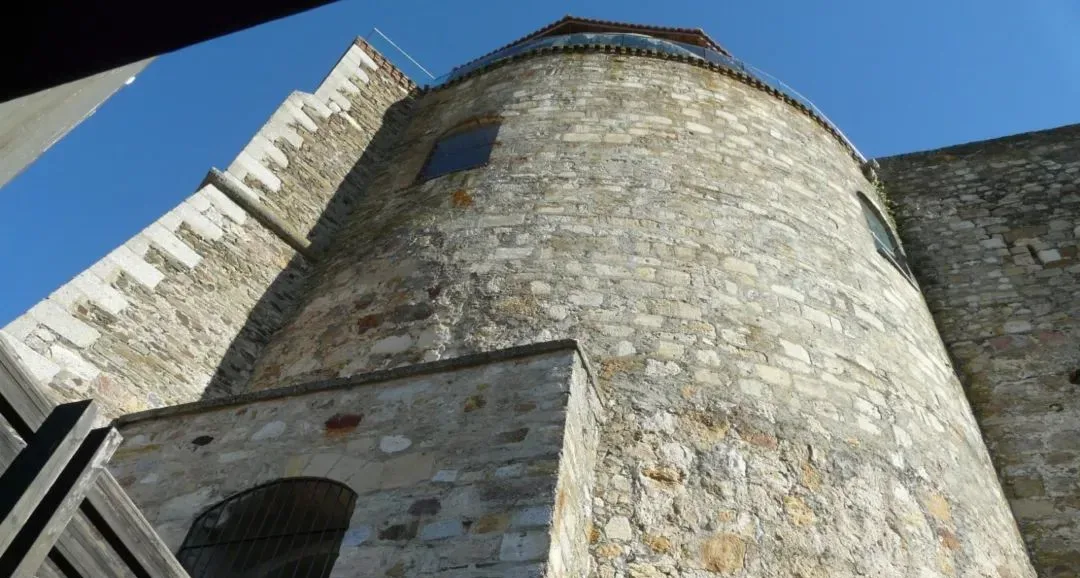 El Castillo de los Duques de Alba, una joya histórica para descubrir este verano