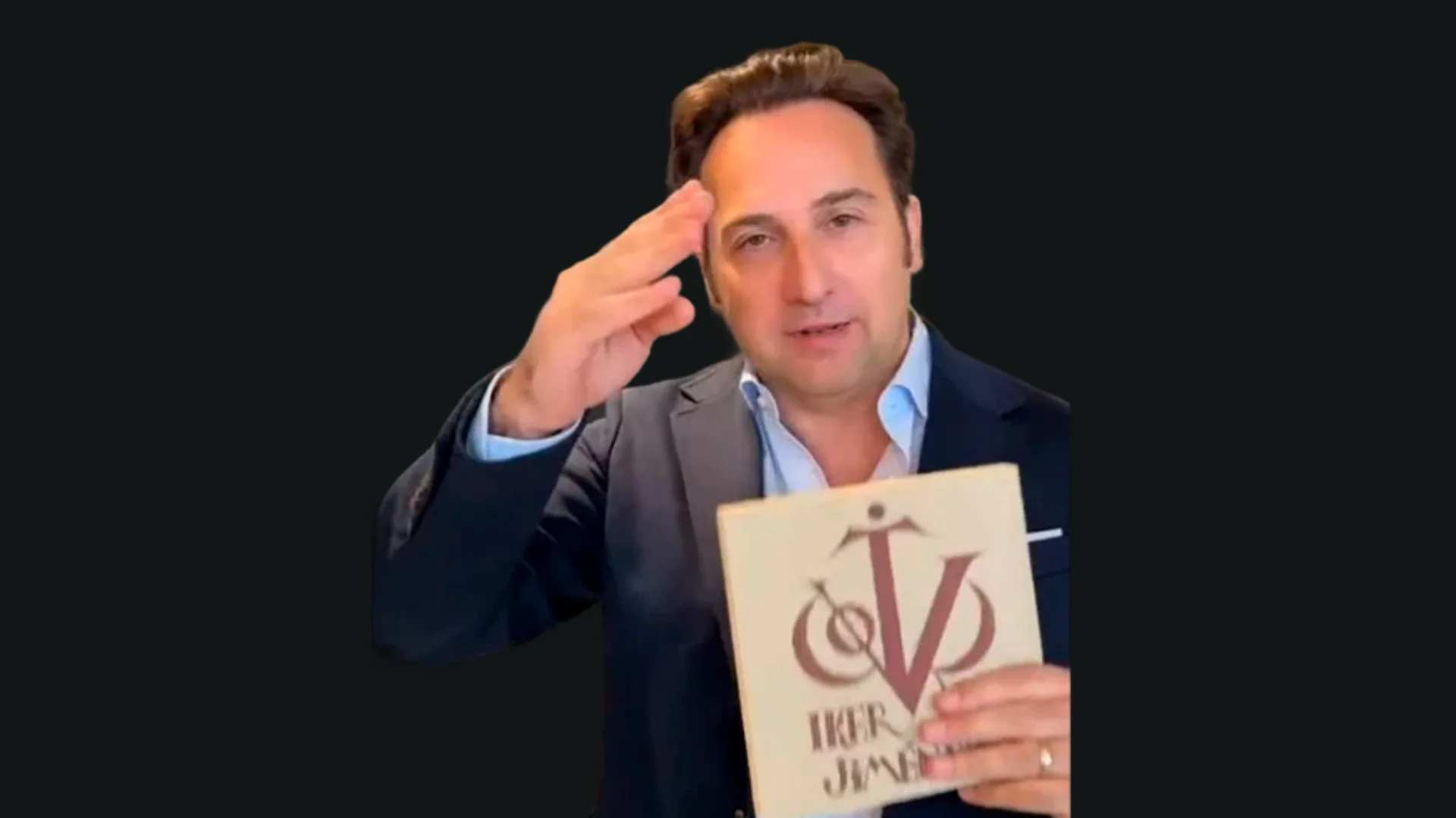 VIDEO | Un Vítor para Íker Jiménez: el misterio de un símbolo salmantino viaja a ‘La nave del misterio’