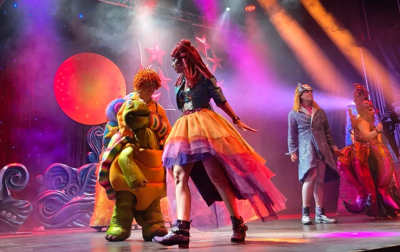 El Recinto Ferial de Carbajosa se llena de magia y conciencia ambiental con el musical "La Sirenita"