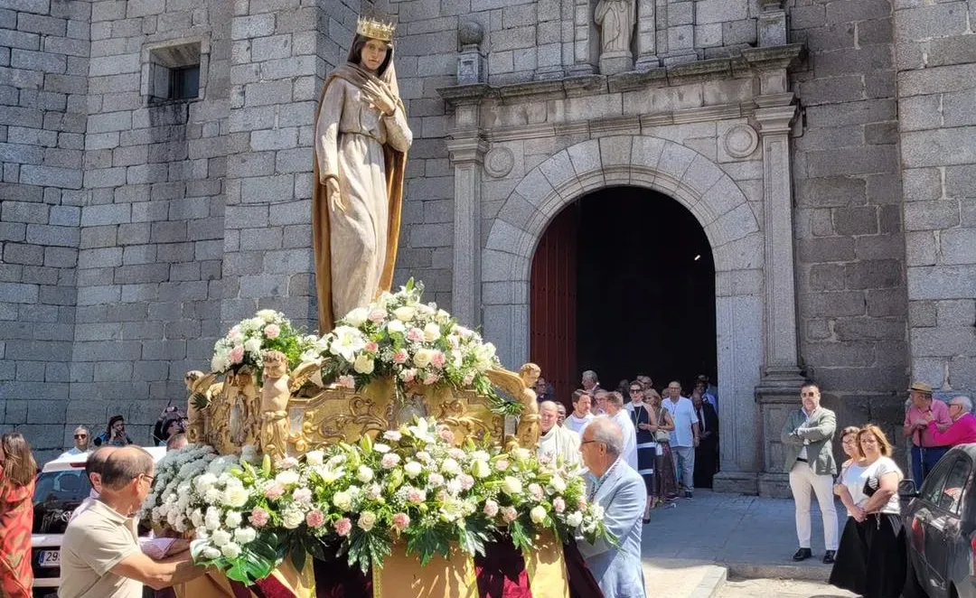 Procesión de Santa María Reina en Peñaranda de Bracamonte