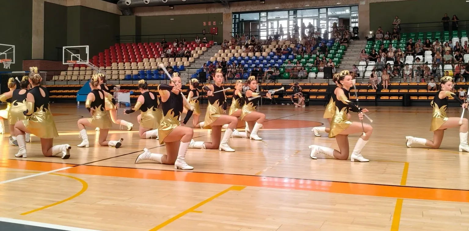 Espectacular Gala de Twirling y Majorettes da inicio al Verano Cultural de Carbajosa de la Sagrada
