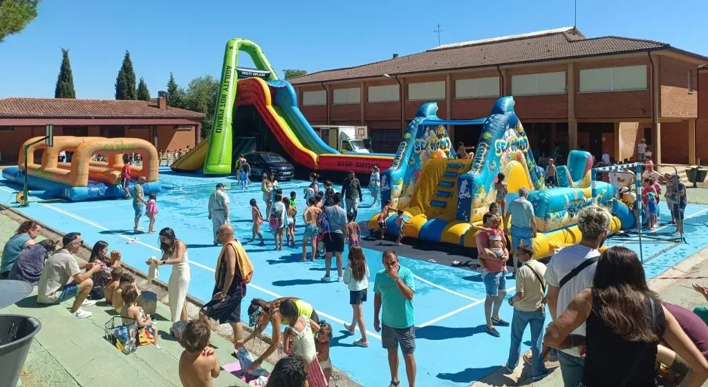 Hinchables y atracciones acuáticas para los más pequeños con Divertilandia Park en las fiestas