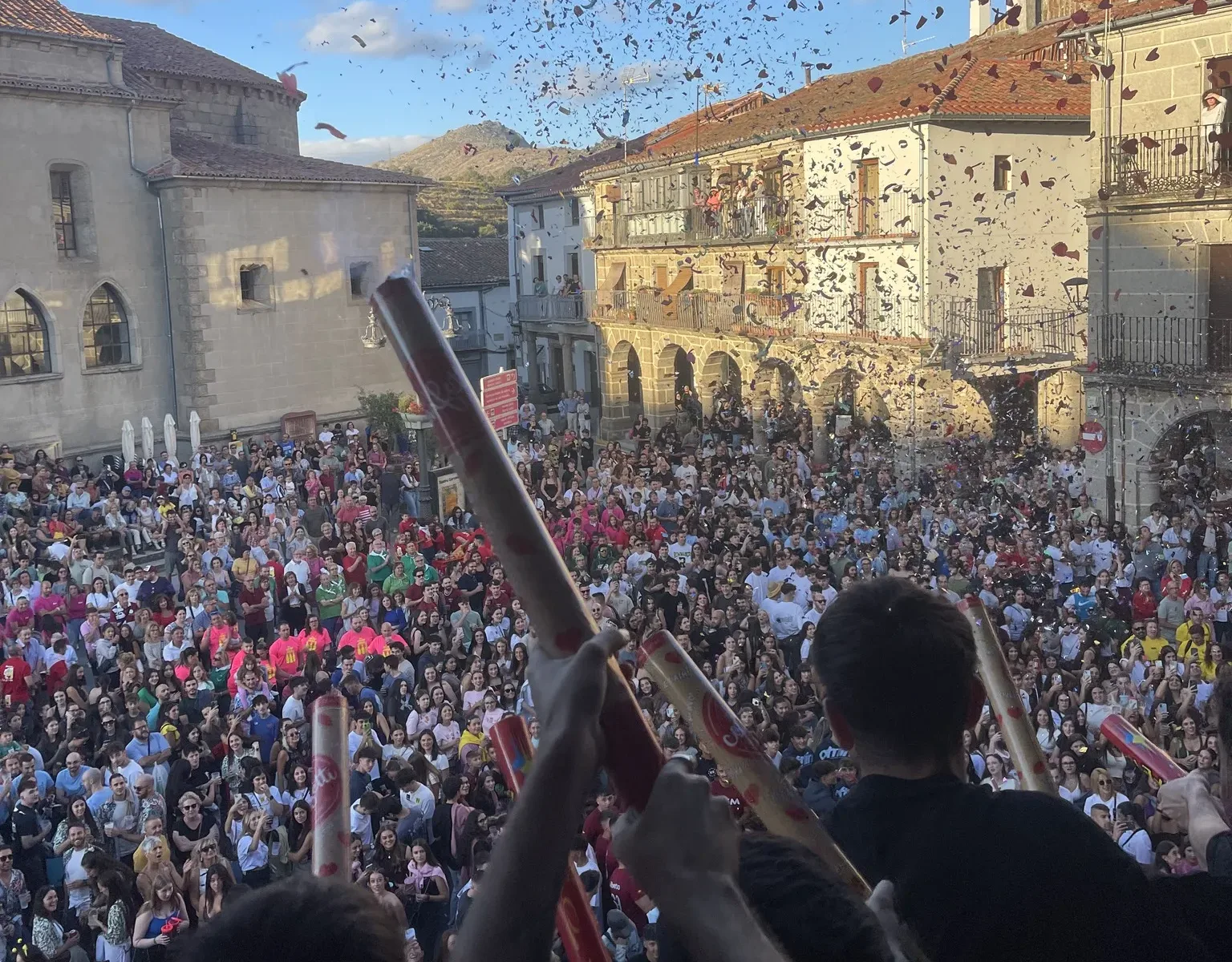 Béjar arranca sus Fiestas con un pregón de homenaje a Protección Civil