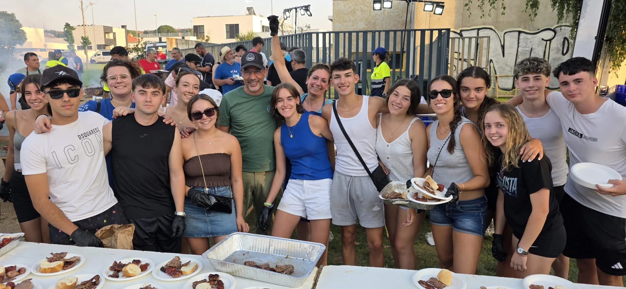 FOTOS | Merienda interpeñas en las Fiestas de Villamayor 2025