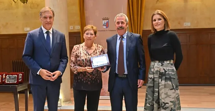 Salamanca mantiene abierto el plazo de inscripción para el homenaje a centenarios y bodas de oro